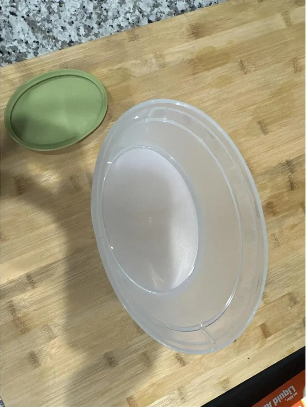 The Pampered Chef  Herb Keeper Measuring Cup Storage With Lid #1787 Asparagus